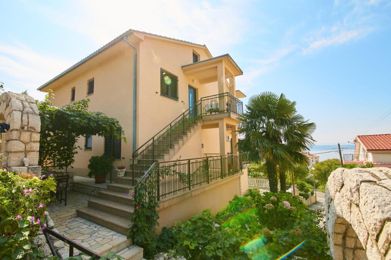Apartments And Rooms With Parking Space Crikvenica - 19125 外观 照片